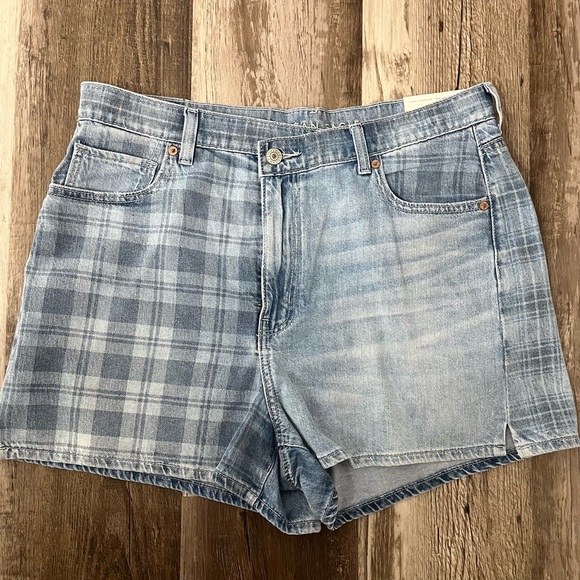 NWT AE Crossover Highest Waist Denim Mom Shorts Sizes:(2) 14’s, (2) 16’s, (1) 18 - Picture 2 of 10